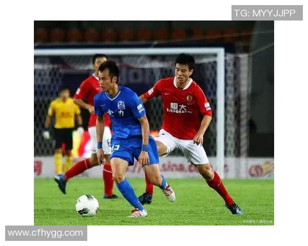 荷兰建业与广州恒大激战正酣谁将赢得这场足球盛宴